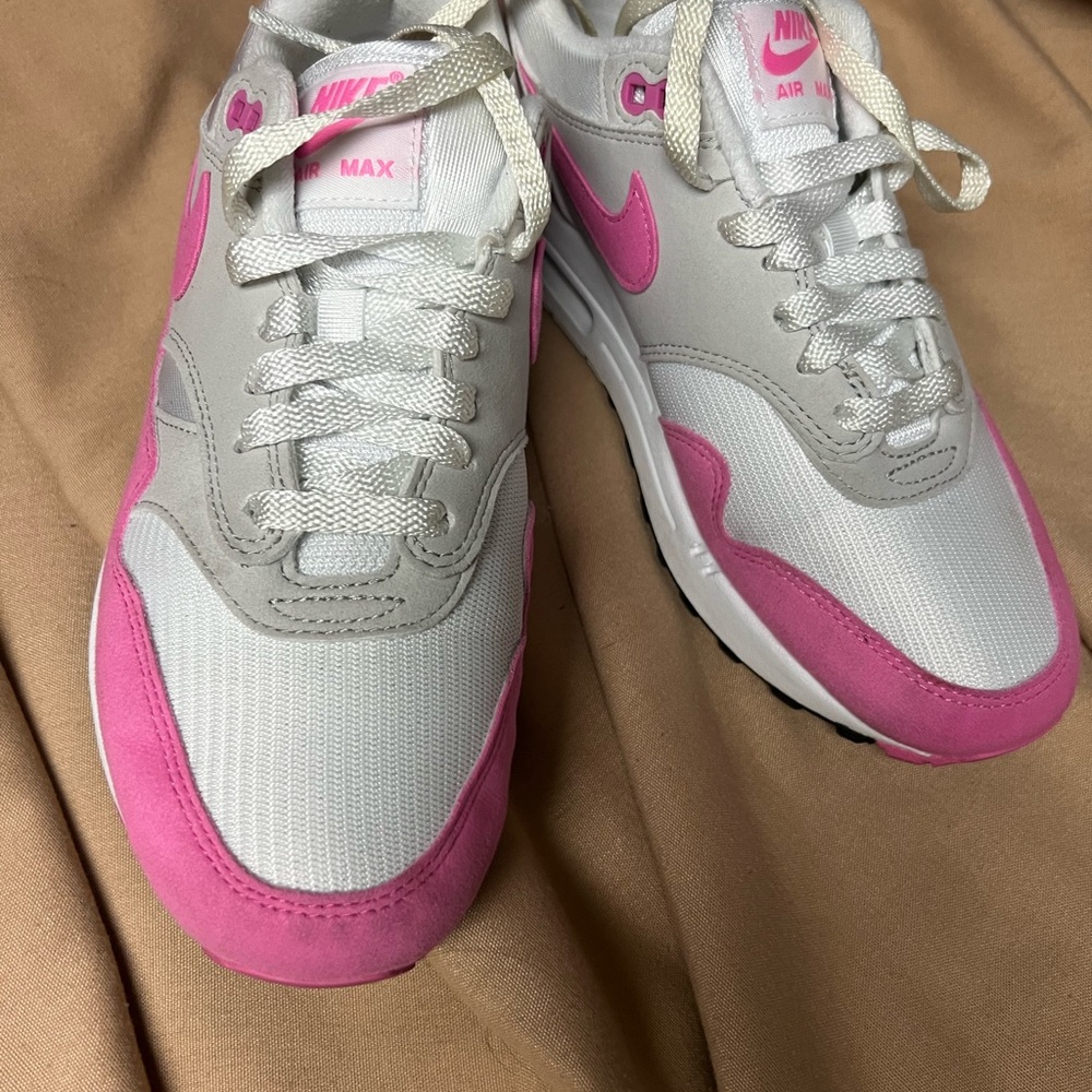 Nike Air Women's Pink and Gray Sneakers - Picture 2 of 5